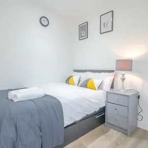 Modern Centre - Netflix, Wifi, Digital Tv , Sheffield United Kingdom